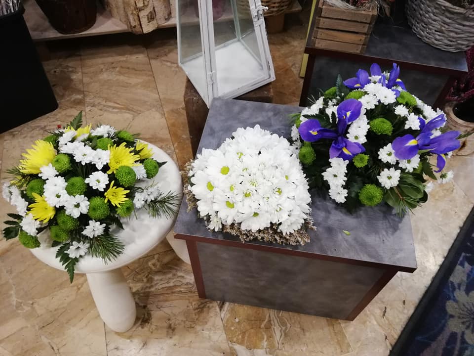 Composizioni Crisantemi Miste Fioreria Bruseghini Besenello Trento